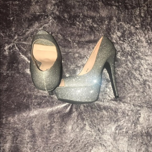 Stiletto - Picture 1 of 1